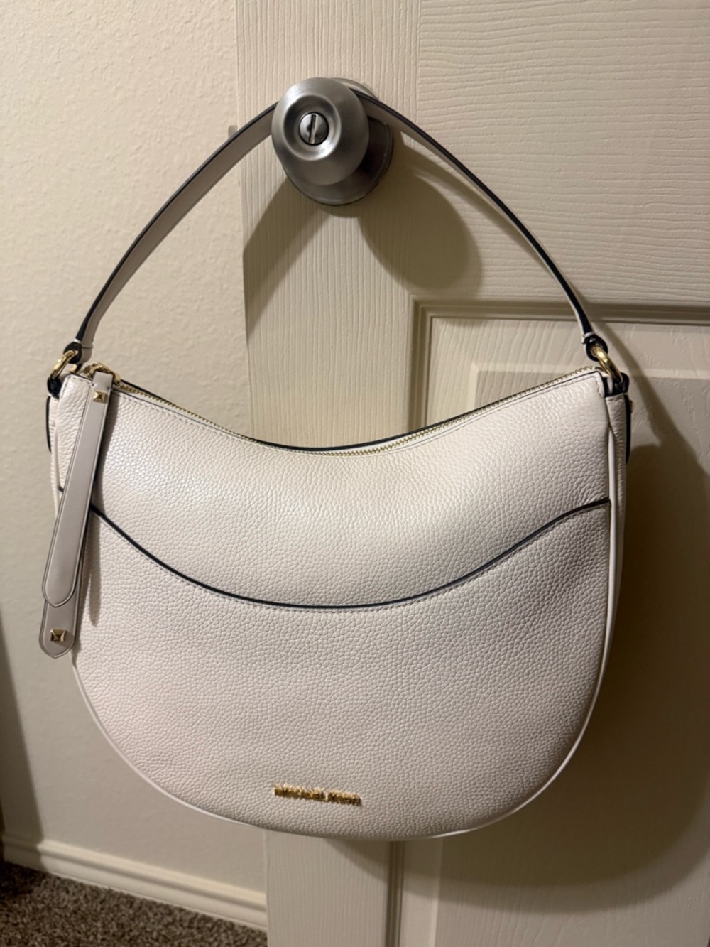 Michael Kors White Pebbled Shoulder Hobo